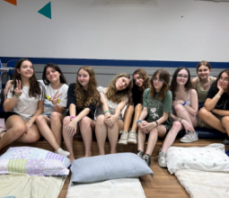 Acantonamento da 1ª Série do Ensino Médio: uma noite de integração e diversão
