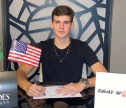 Ex-aluno da Barão vai jogar vôlei e estudar em universidade americana